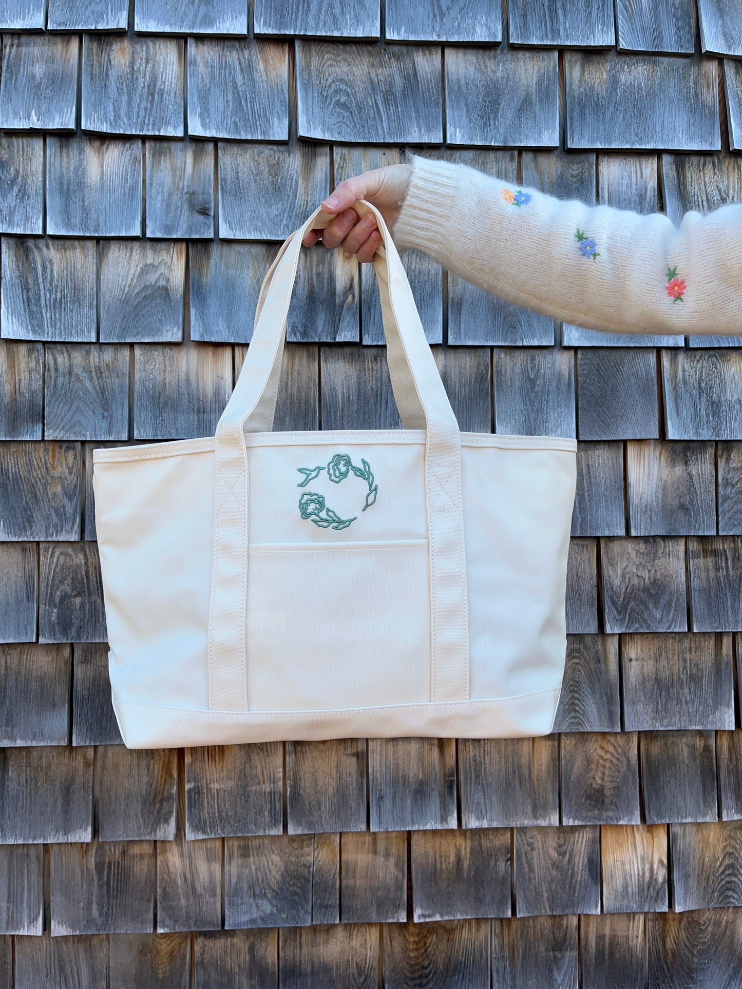 The Hummingbird Tote in Canvas